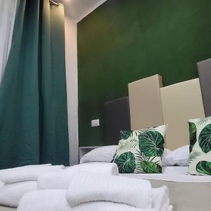 Habitación Estándar con Cama Queen